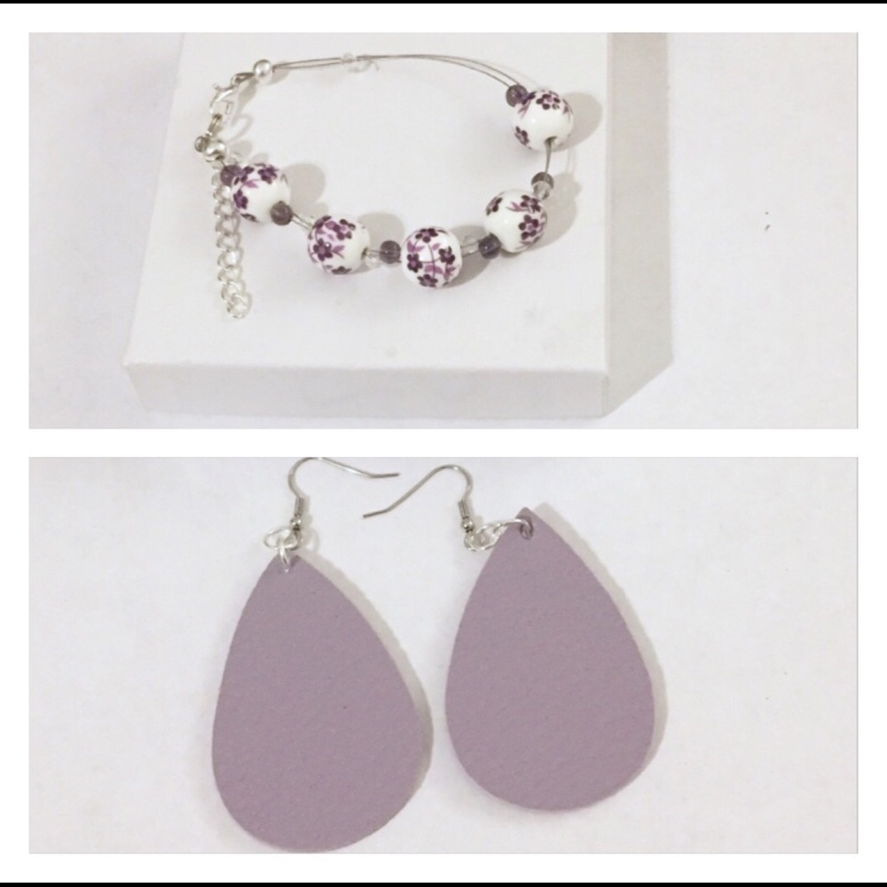 Purple Floral Bead Bracelet w/Leatherette Earrings